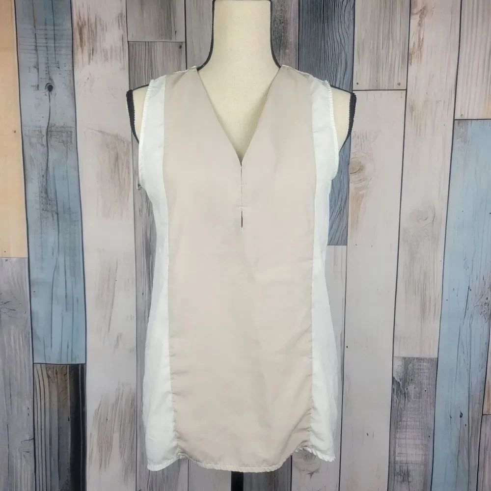 Olive & Oak White Tan Sleeveless Top Blouse Size Small